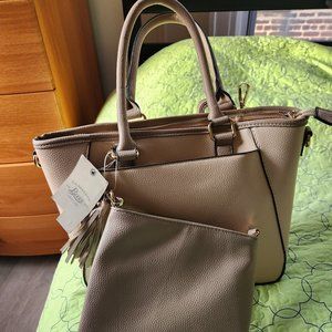 Brand new G.H. Bass& CO. Bag